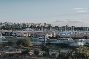 Earth Boutique Apartments next to Stavros Niarchos